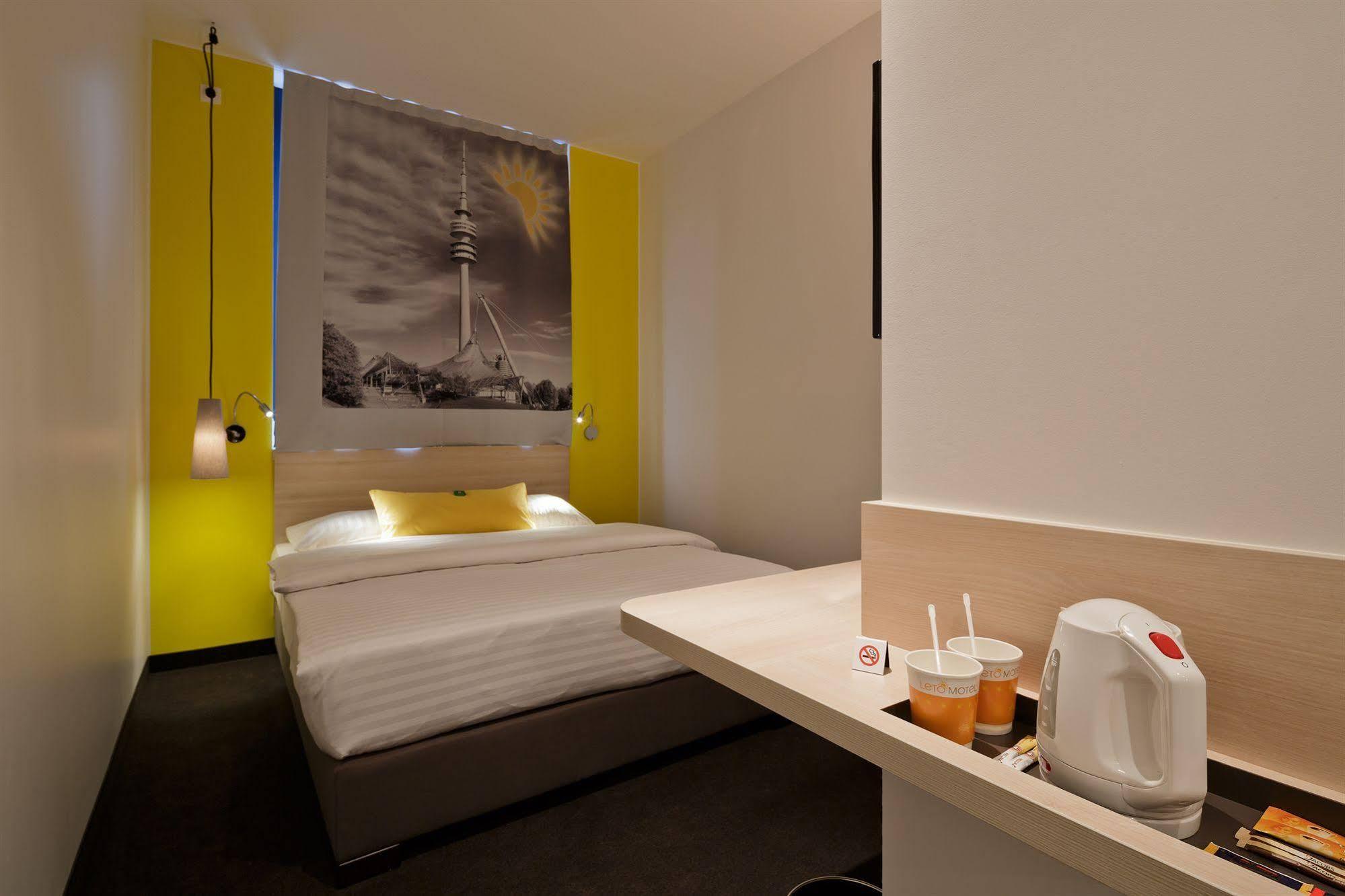 B&B Hotel Muenchen-Trudering Exterior foto